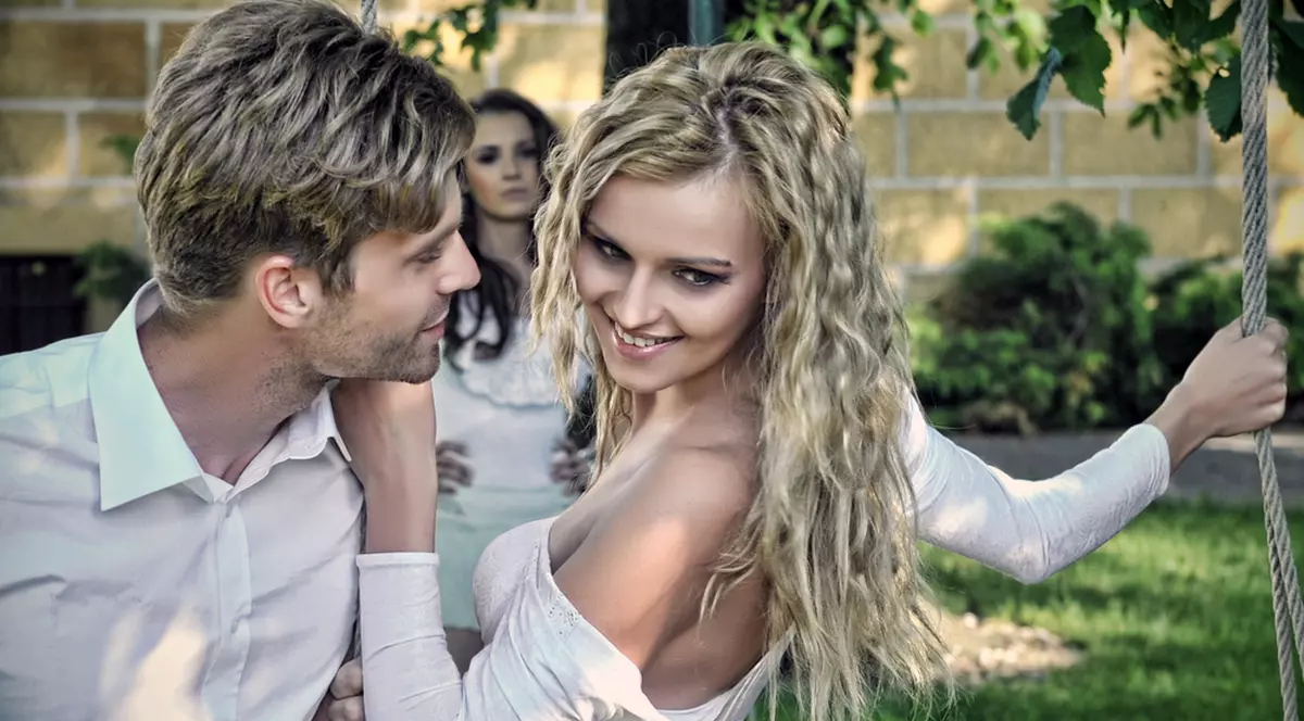 Horoscop: ce să-i faci ca să nu te înşele niciodată în funcţie de zodia lui