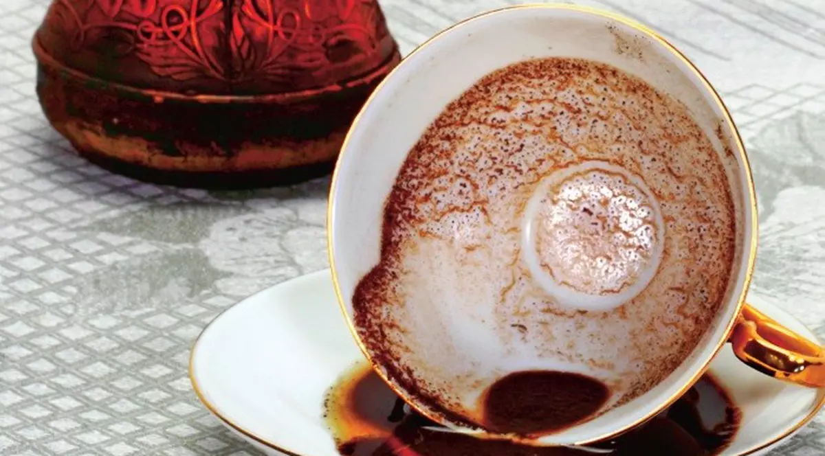 Ghicește-ți în cafea dacă te iubește!