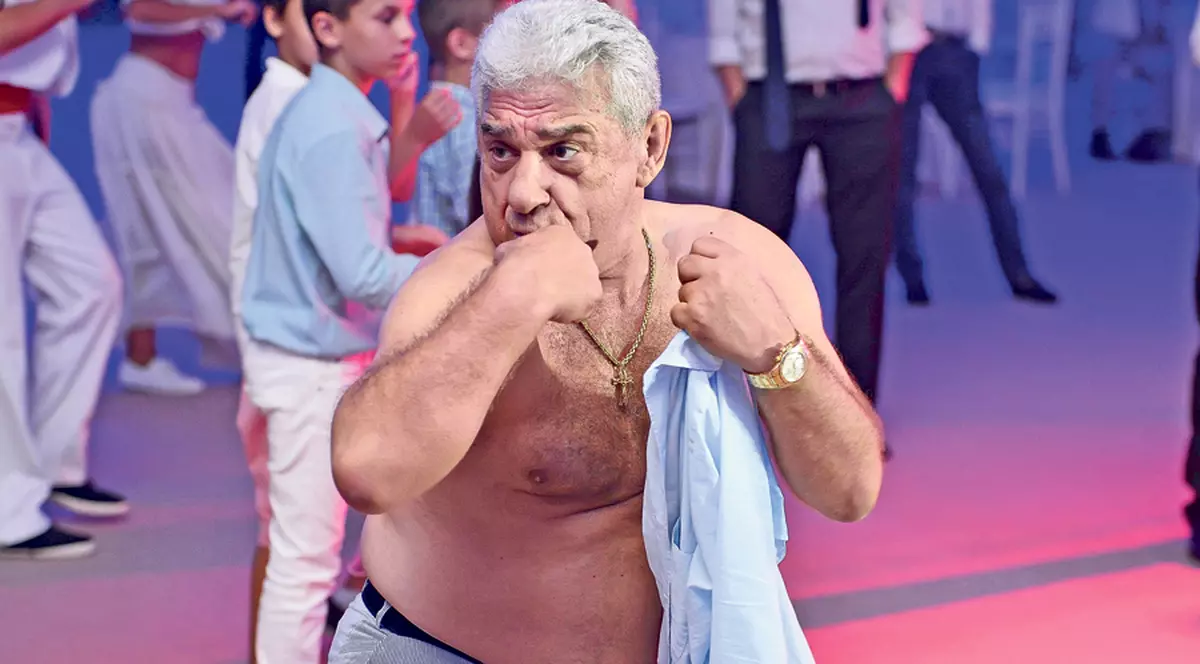 Sunt Giovani fără frică, fac ani grei de «mititică»!