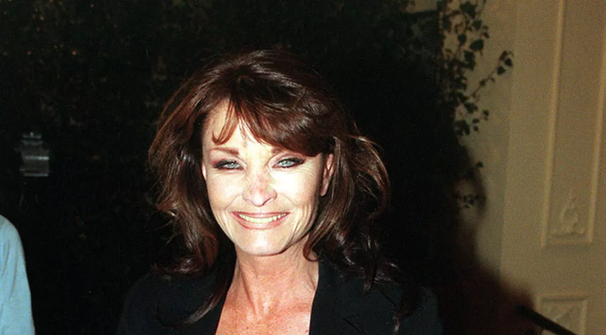 Actriţa Kate O'Mara, cunoscută din serialul "Dinastia", a murit la vârsta de 74 de ani