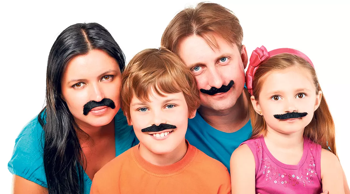 Copiii născuţi pe 1 APRILIE sunt puşi pe FARSE şi sunt norocoşi