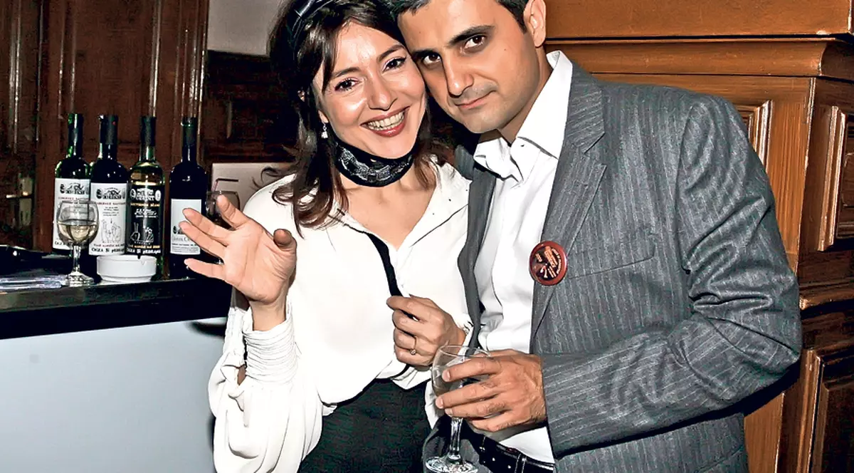 De necrezut! Oana Sârbu şi Robert Turcescu n-au locuit niciodată împreună!