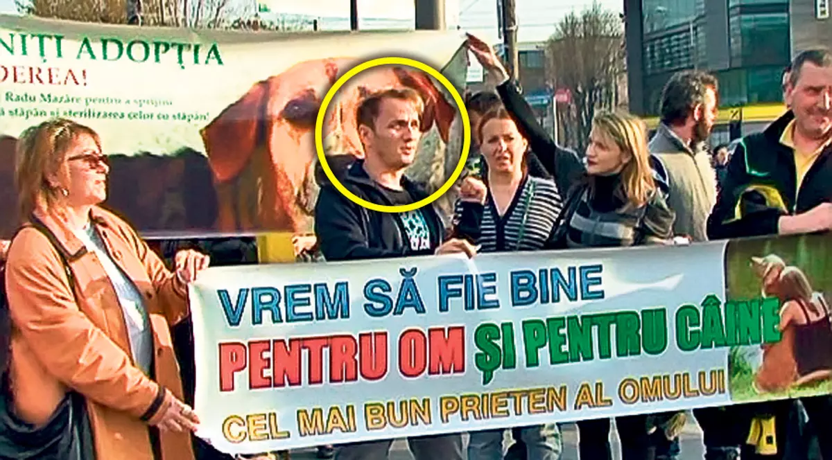 Trăistariu, cu pletele-n vânt la protest! Cântăreţul a ieşit în stradă pentru maidanezi