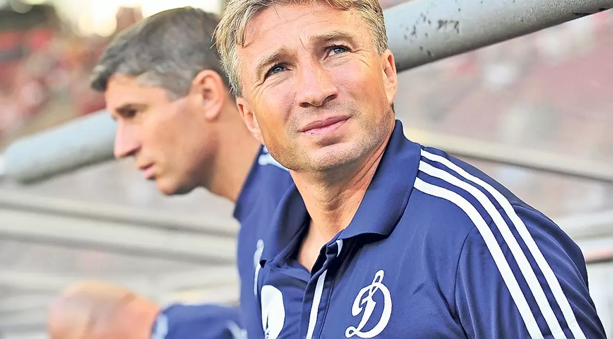 Despărţire de 2.000.000 € | Dan Petrescu a plecat mai bogat de la formaţia rusă Dinamo Moscova