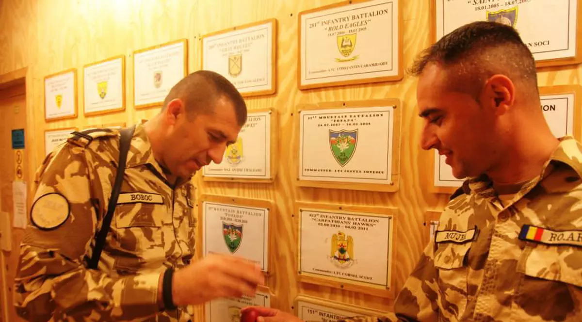 MILITARII români din AFGANISTAN, DEPARTE DE CASĂ, dar cu INIMA ALĂTURI DE CEI DRAGI | FOTO & VIDEO