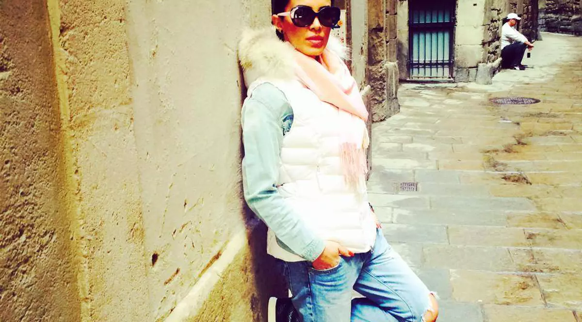 LOVITĂ ÎN INIMĂ, Adelina Pestriţu ÎI FACE ÎN CIUDĂ lui Liviu Vârciu! CU CINE CIOCNEŞTE BRUNETA? | FOTO