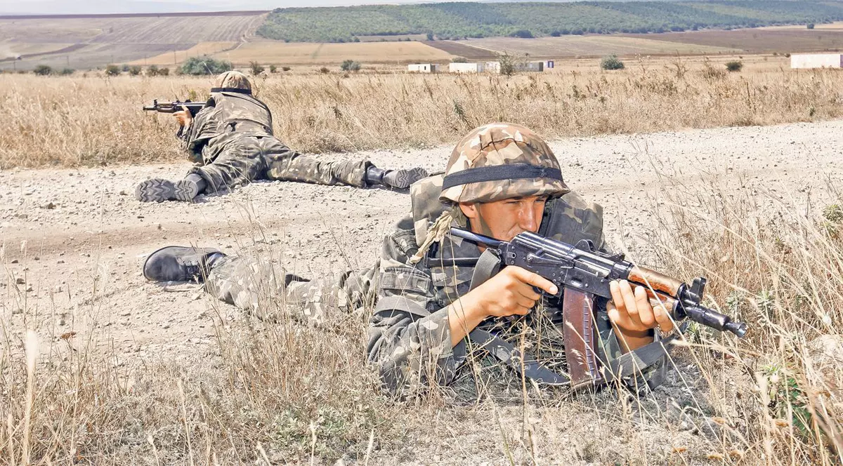 Militarii «ucid» la greu ţintele în poligon!