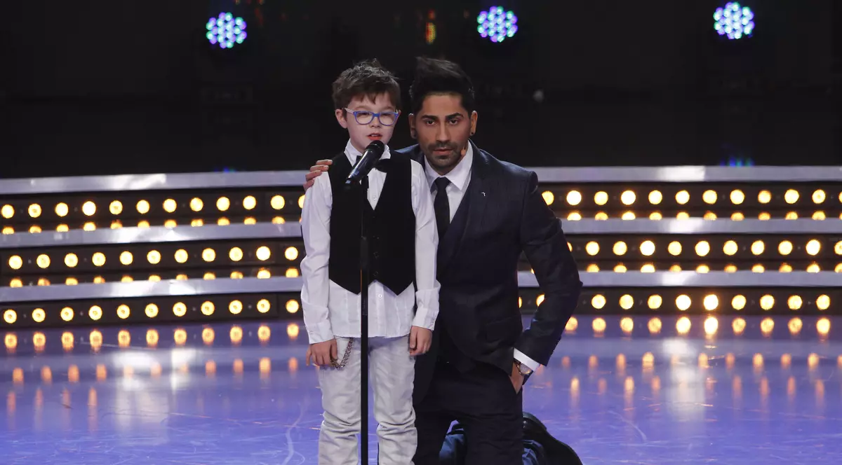 Din videoclipul lui Connect-R, pe scena România Dansează: “Nu pot să ies din clasă că mă urmăresc fetele!”