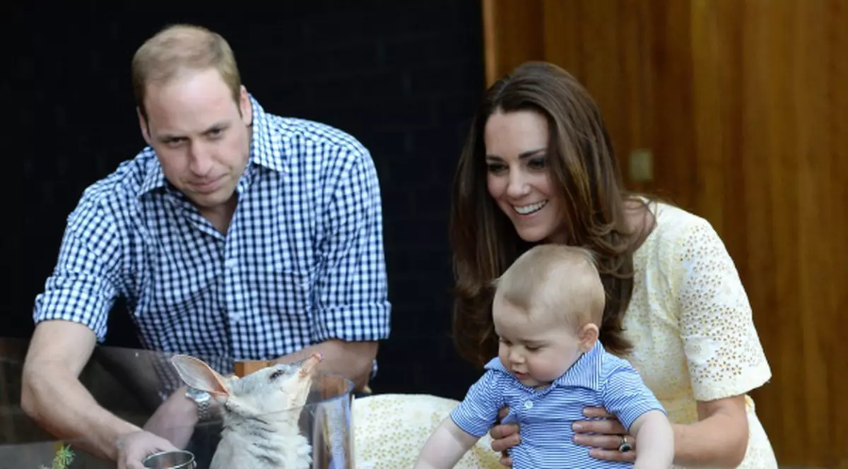 Prinţul George – Carismatic şi foarte trendy în Australia şi Noua Zeelandă 