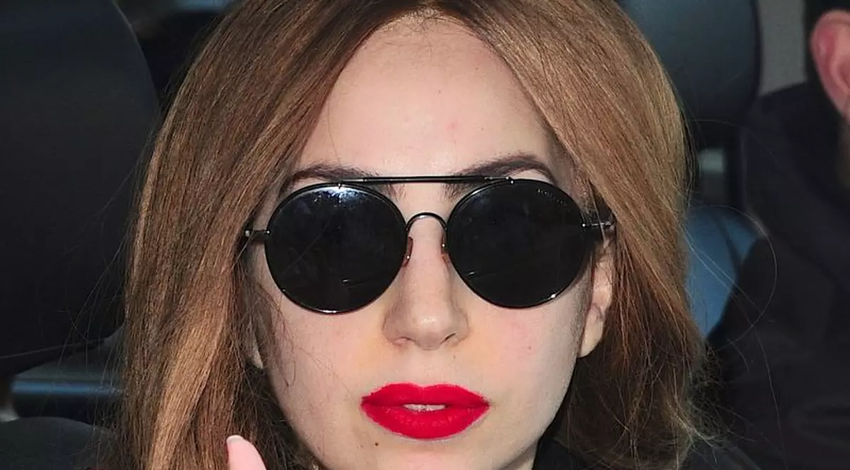 Lady Gaga, DE NERECUNOSCUT fără machiaj! FOTO