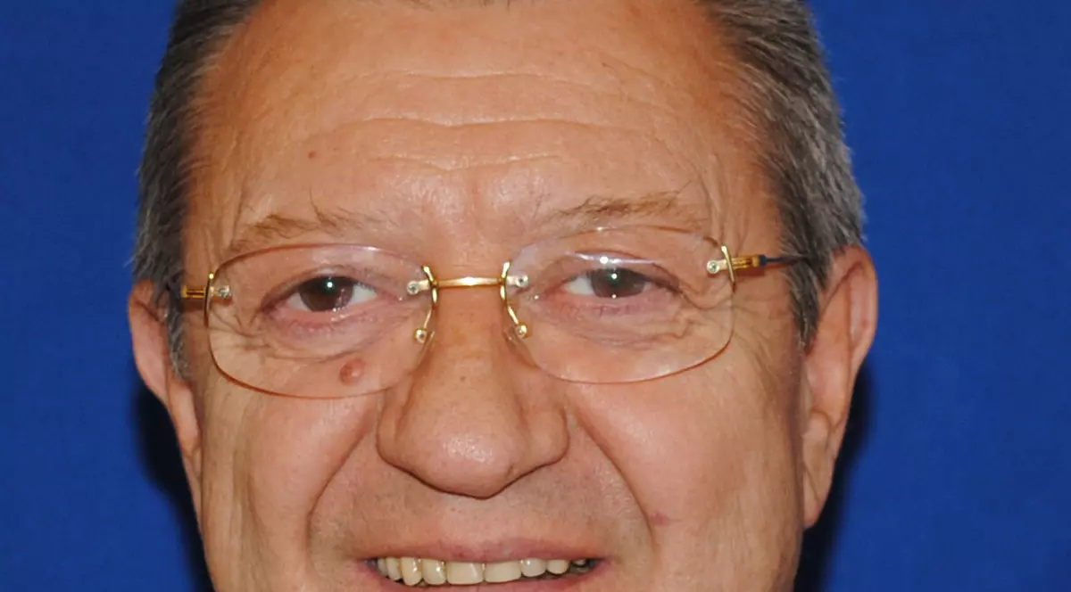 Ei sunt "dinozaurii" din Parlamentul României!