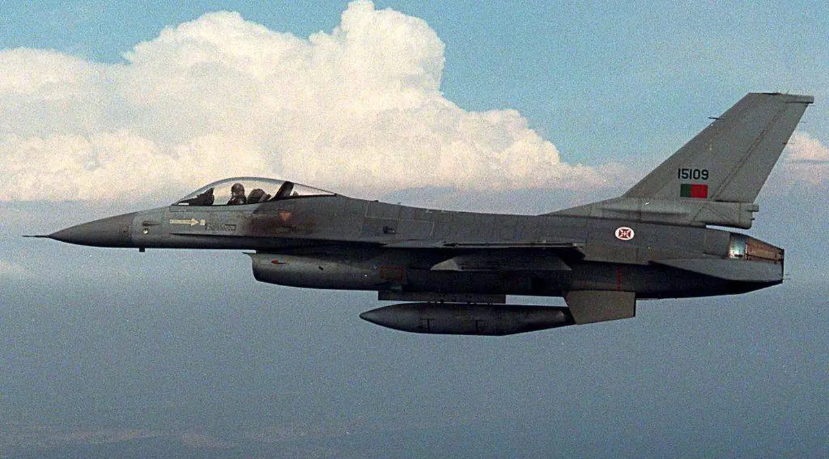 Americanii îşi vor alimenta navele şi avioanele cu combustibil din apă de mare