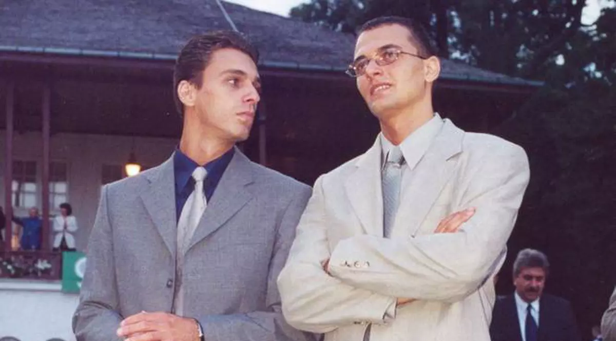 MIRCEA BADEA ÎL FACE PRAF pe  ORESTE: "E ultima jigodie. O să te strivesc ca pe un gândec"