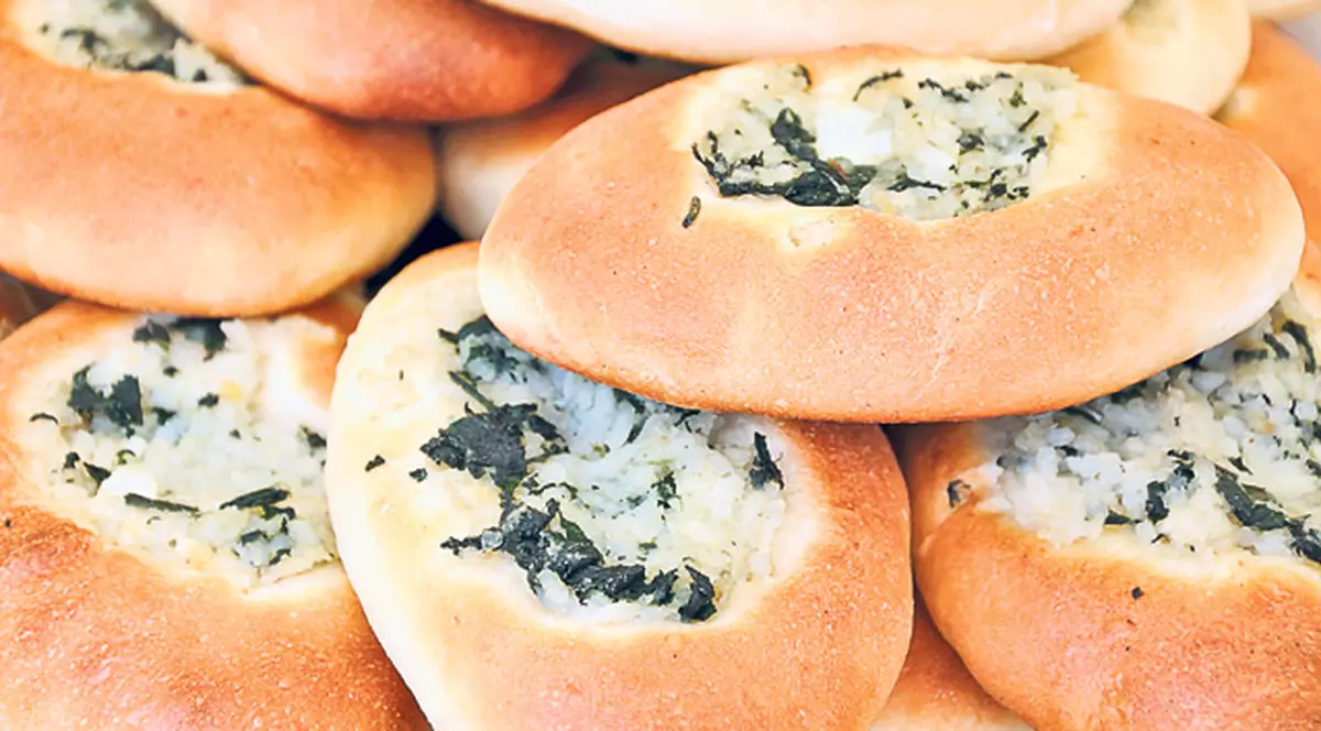 REŢETE DE POST | Plăcinţele cu urzici