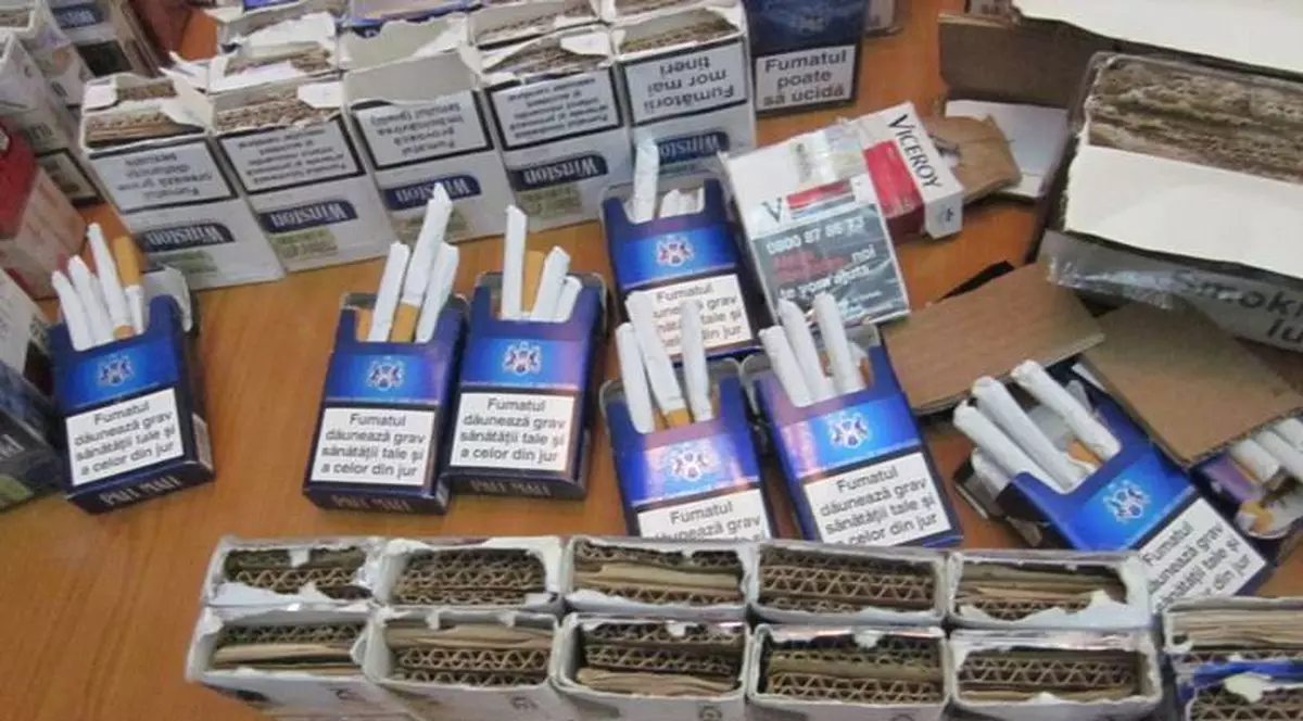 Un contrabandist şi-a burduşit duba cu ţigări e contrandă în vaoloare de 50.000 de euro