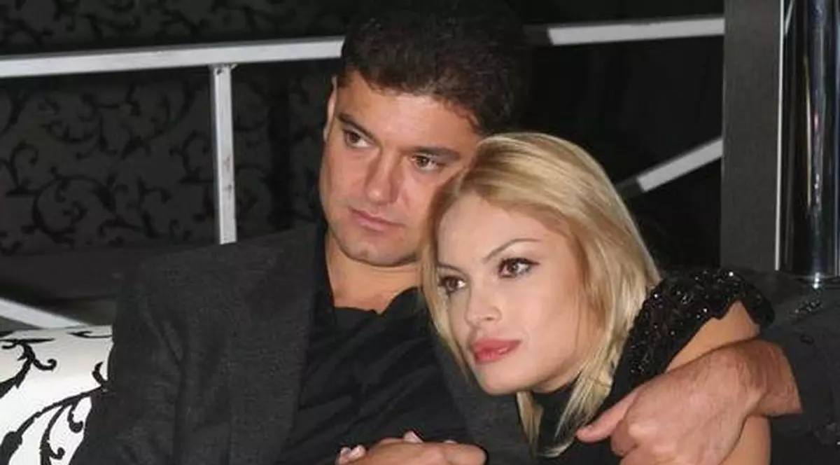 ADIO, POVESTEA NOASTRĂ S-A ÎNCHEIAT! CRISTI BOUREANU şi VALENTINA PELINEL AU DIVORŢAT