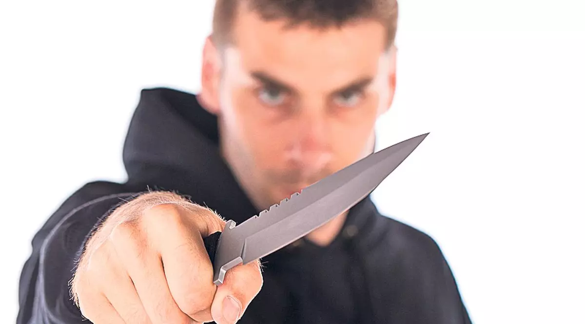 Amorezul gelos și-a înjunghiat rivalul în dragoste