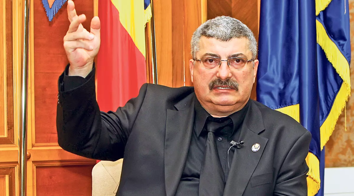 Silviu Prigoană: «Soţia mea e un cetăţean infantil»