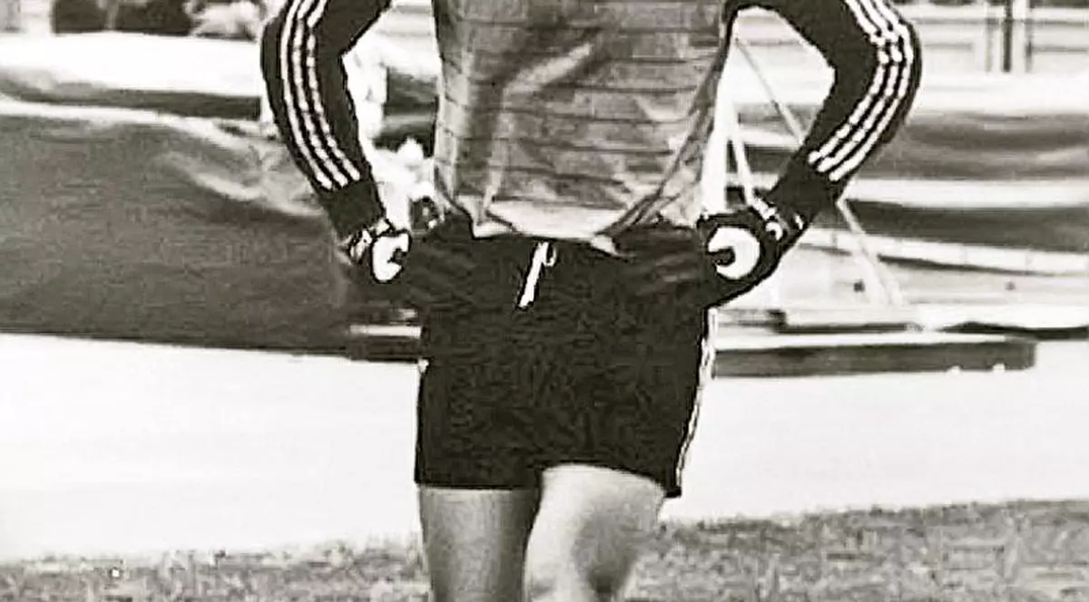 Dar de nuntă | Helmuth Duckadam a vândut pe internet mănuşile cu care a apărat în finala CCE din 1986