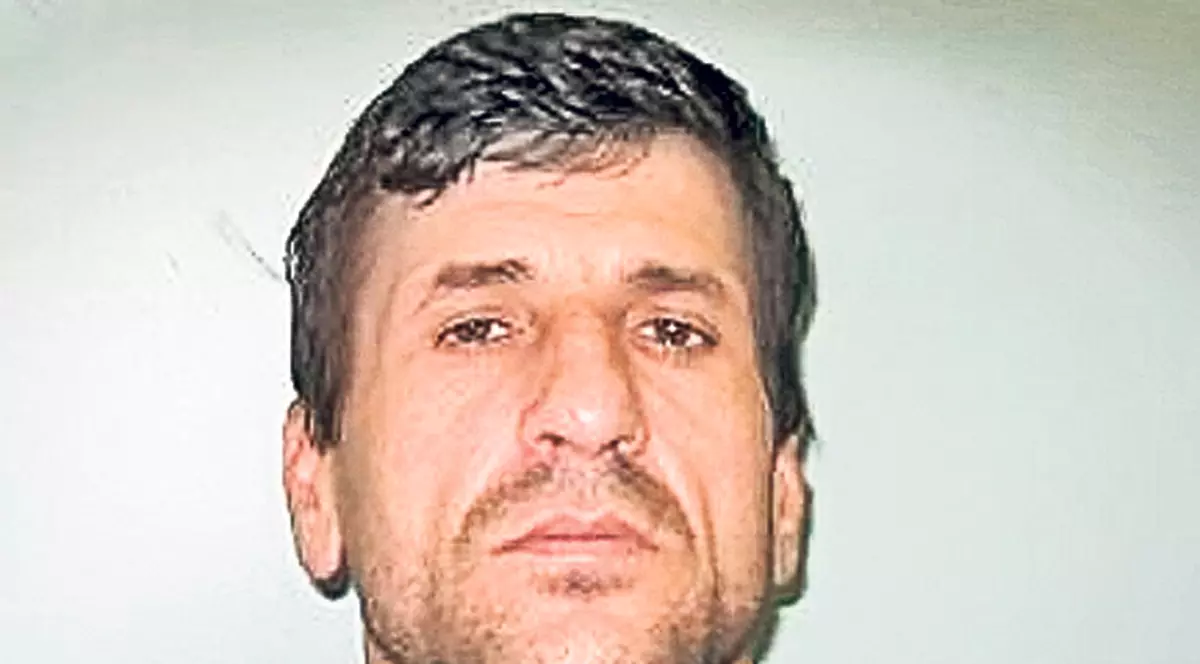 Român condamnat la închisoare după ce a spart 31 de case în Anglia