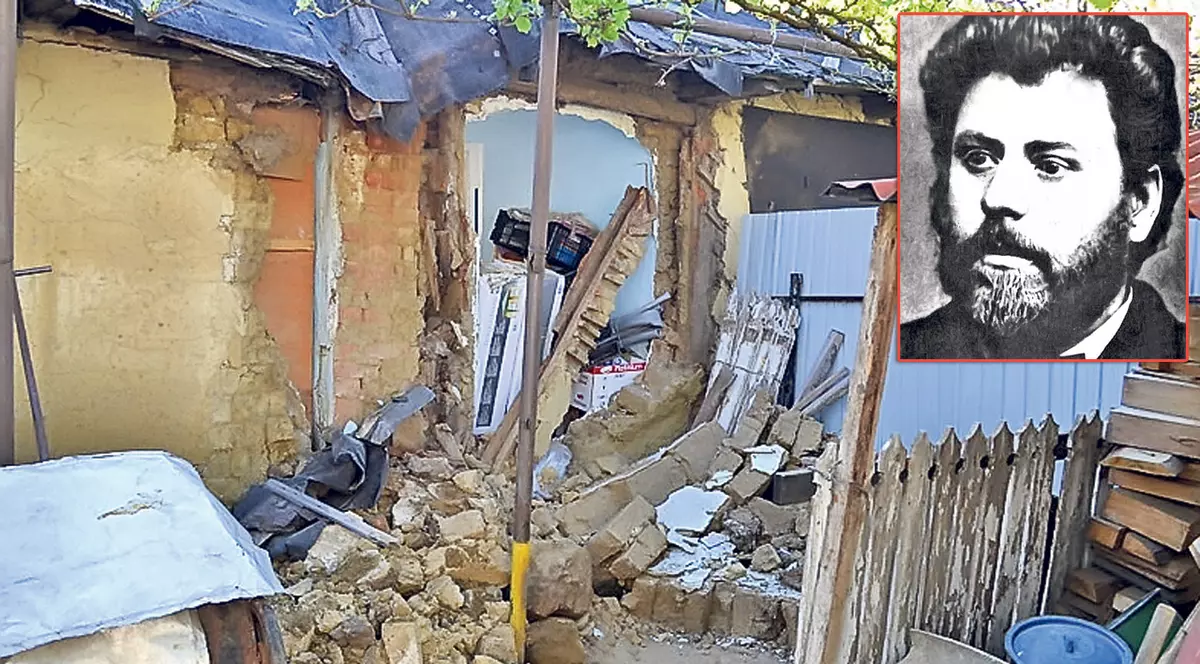 Casa lui Creangă de la Fălticeni s-a dărâmat