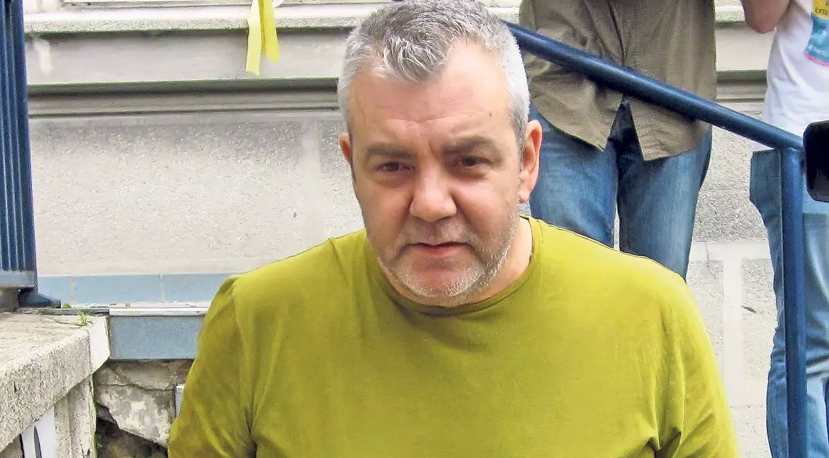 Primul soţ al Mihaelei Rădulescu, REŢINUT pentru vânzare de bijuterii şi ceasuri CONTRAFĂCUTE