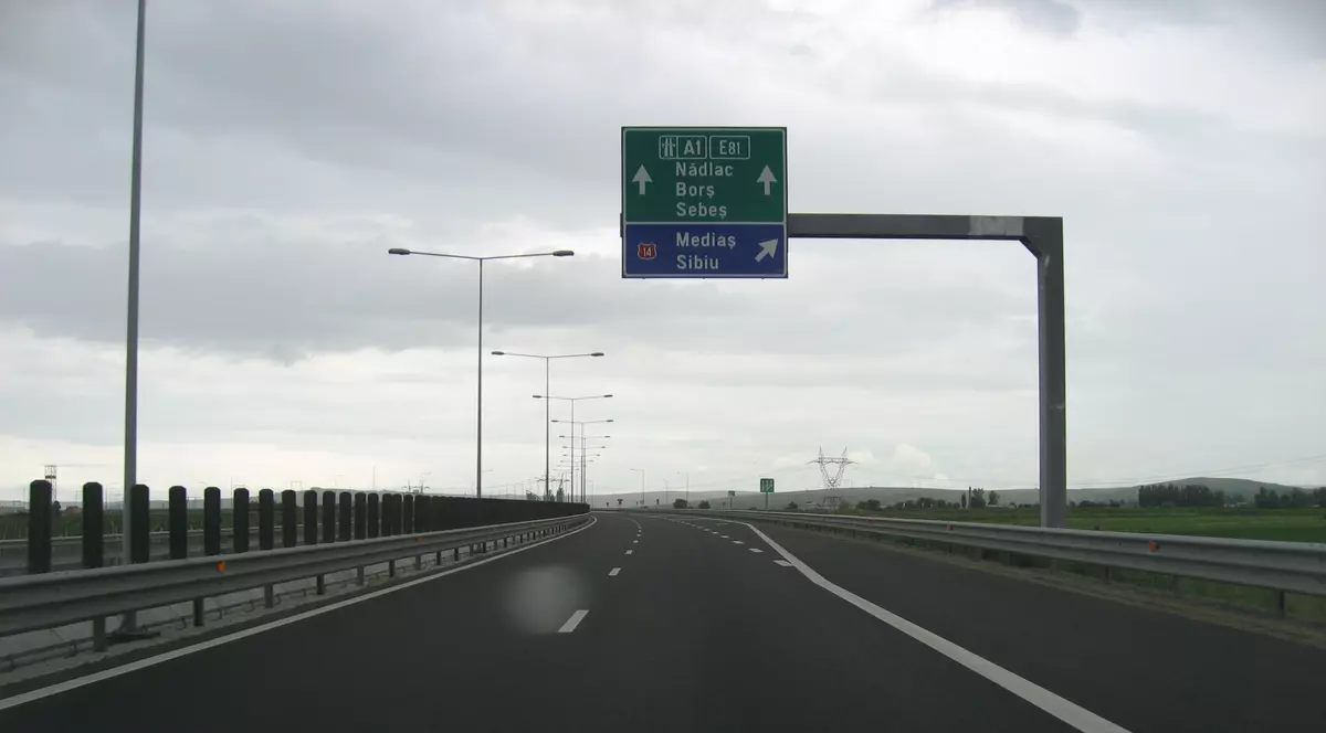 TRAGEDIE pe A1! Un bărbat A MURIT LOVIT DE TIR, când ÎNCERCA SĂ SCHIMBE O ROATĂ