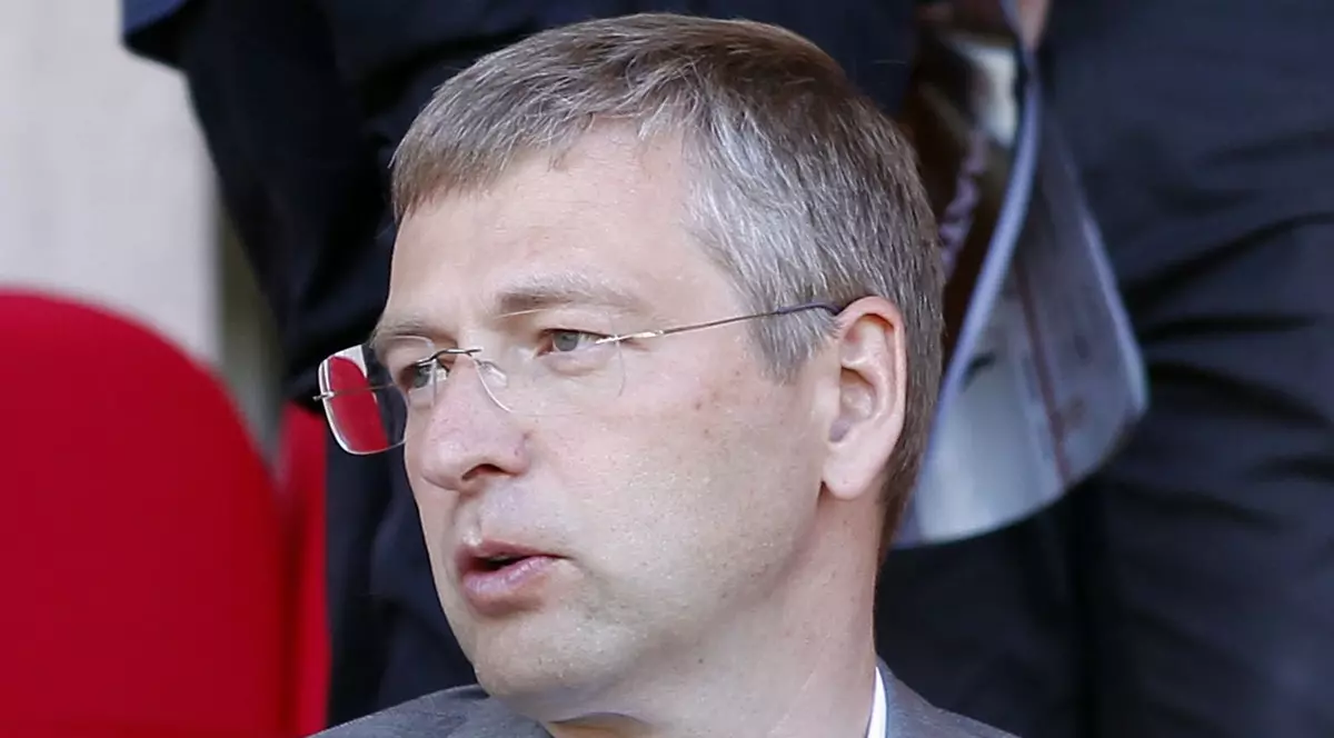 Cel mai costisitor divorţ din toate timpurile! Un miliardar rus, obligat să-i plătească jumătate din avere fostei soţii