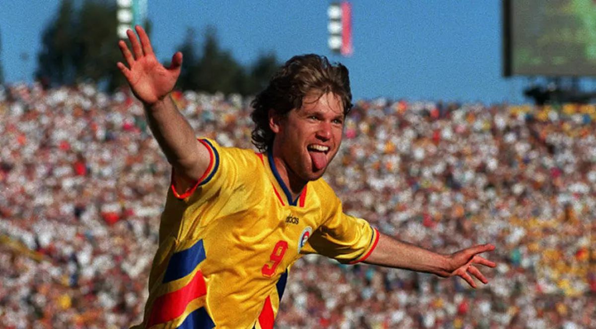 Florin Răducioiu, copilul răsfățat și atacantul zvârlugă, împlinește azi 46 de ani! La mulți ani, Mare Blond! Scrisoarea unui fan către cel mai prolific atacant al României la Cupa Mondială