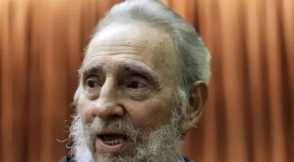 Fidel Castro creşte delfini pe o insulă secretă