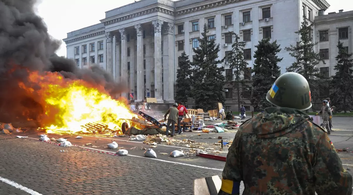 31 DE MORŢI LA ODESA, în urma unor confruntări violente! | FOTO & VIDEO
