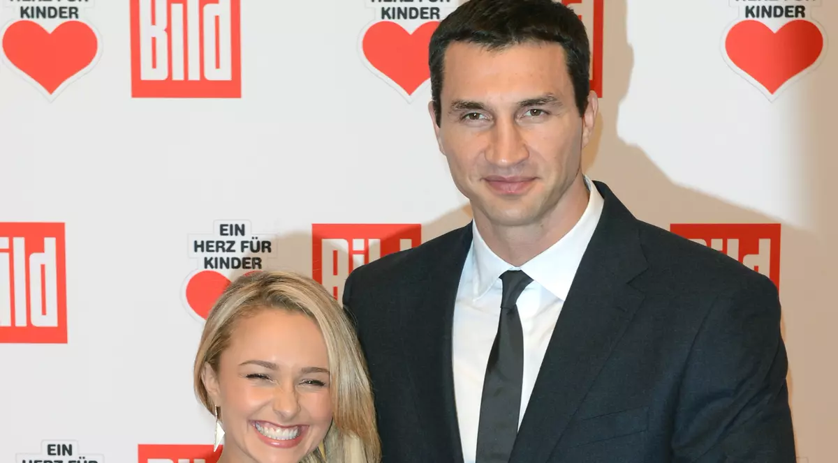 Barza este pe drum cu micuțul Kliciko! Miniona Hayden e gravidă