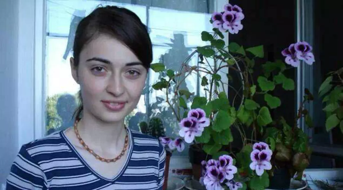 Aura Ion, MESAJ DE DINCOLO DE MOARTE! Uite CE CUVINTE sunt gravate pe MORMÂNTUL EI. INSCRIPŢIILE TE FAC SĂ PLÂNGI | FOTO