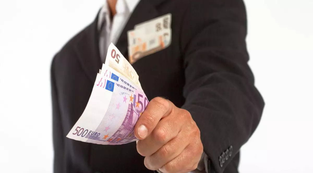 VESTE BUNĂ pentru românii cu RATE în euro! Anunţul pe care BNR l-a făcut astăzi