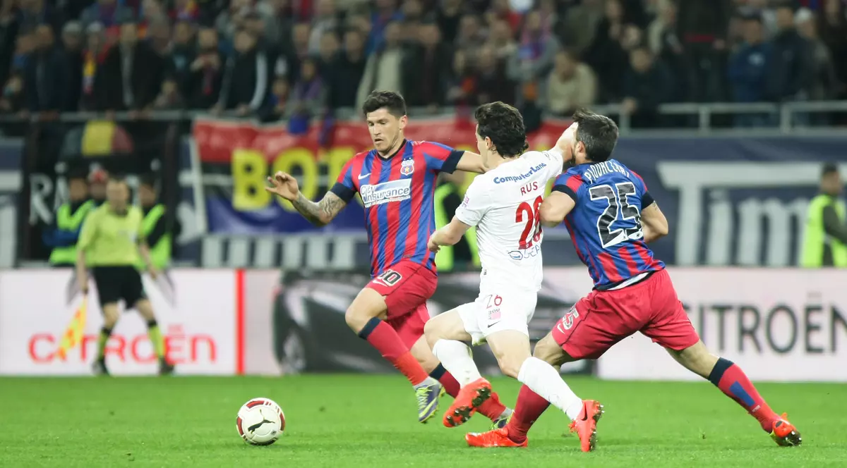 Au uitat de rivalitate! Steliştii le plâng de milă ”câinilor” 