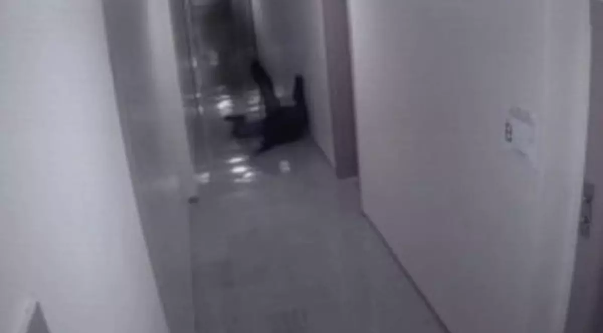 SPIRITUL MALEFIC ce a ÎNGROZIT mii de oameni! BĂRBAT lovit şi TÂRÂT de o FANTOMĂ | VIDEO