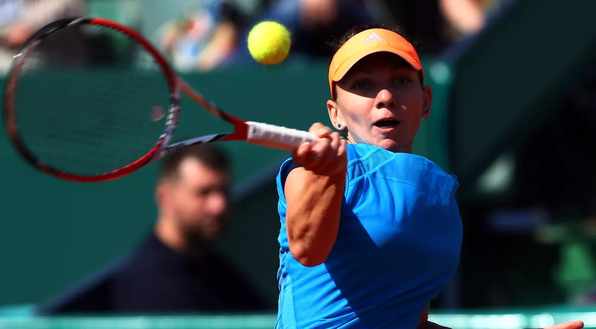 Puteți s-o votaţi AICI pe Simona Halep drept ”Jucătoarea lunii mai”!