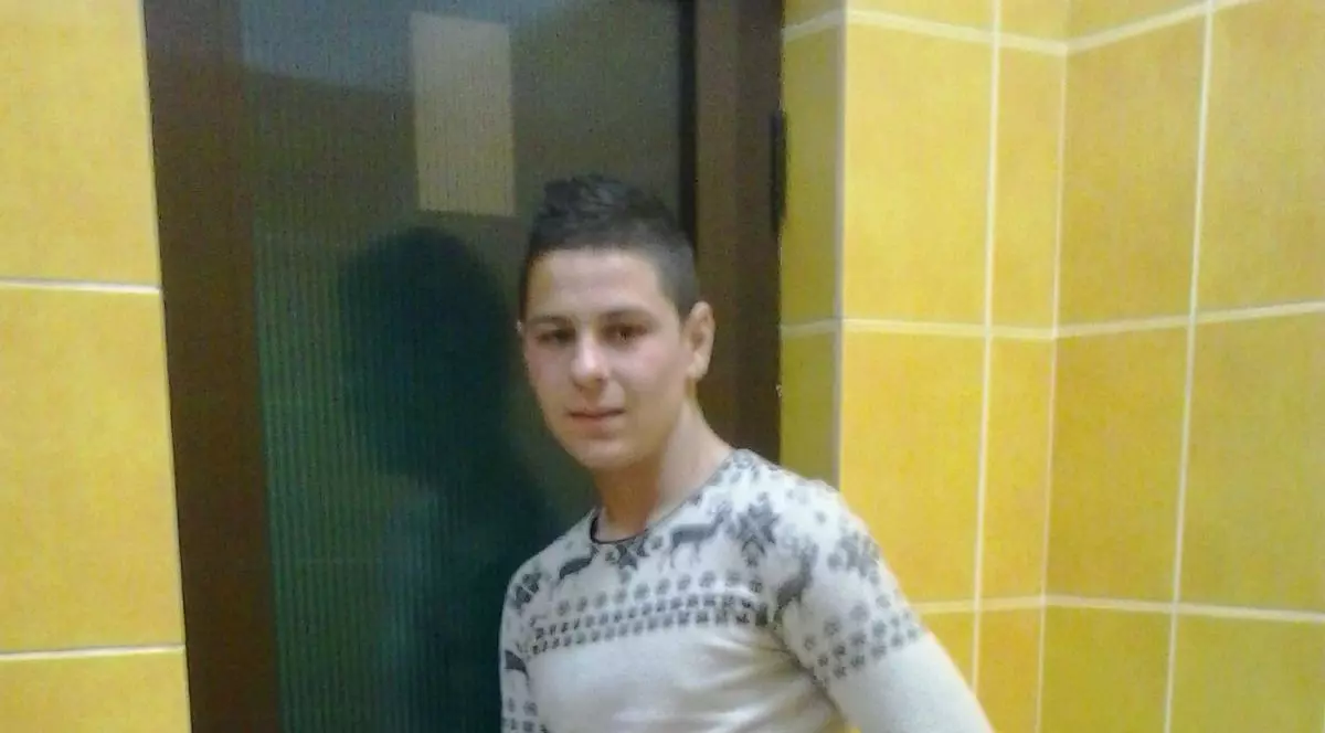 Pompierii caută trupul unui tânăr de 16 ani care a intrat în Dunăre ca să se scalde, deşi nu ştia să înoate! | FOTO