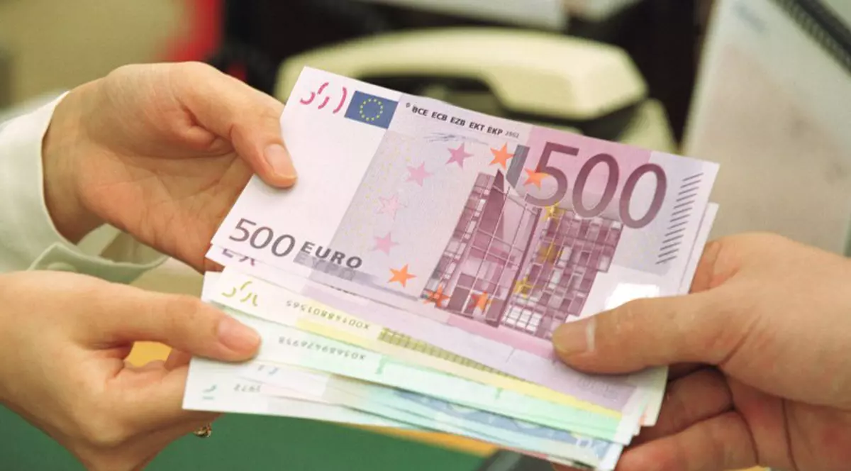 HALUCINANT! Doctorul Marek Vâlcu TREBUIE să-şi CUREŢE SINGUR MITA! CUM O VA FACE? 