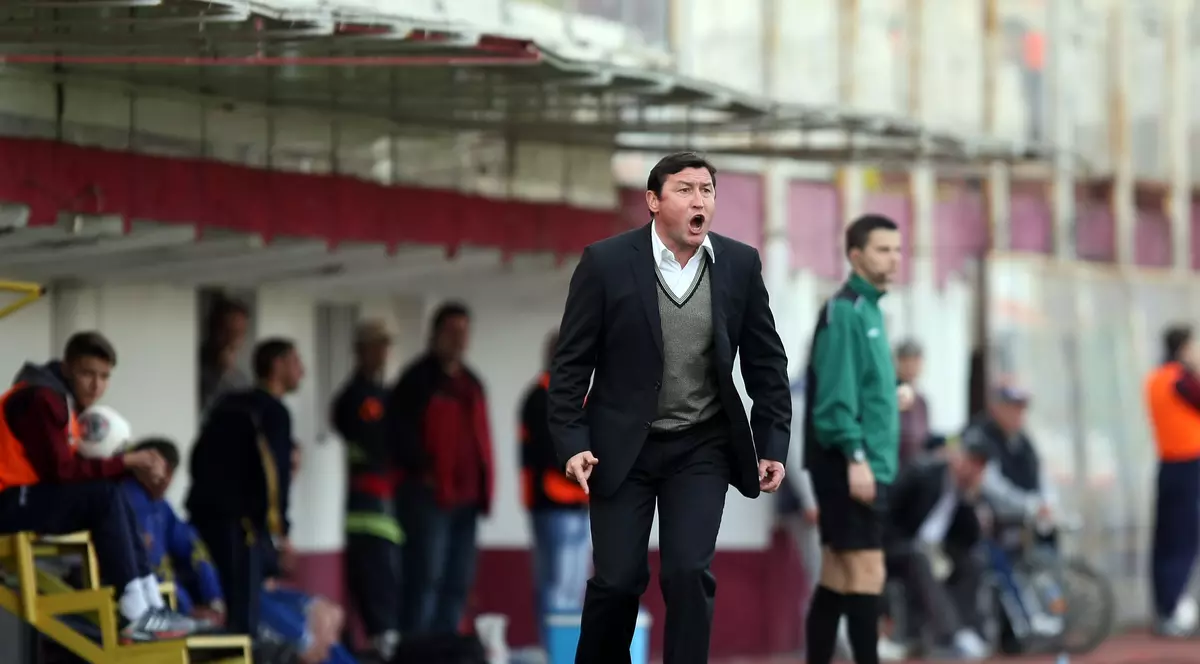 Antrenorul Rapidului îi atacă dur pe Zamfir şi pe Cristescu: ”Sunt Moldovan idiotul!”