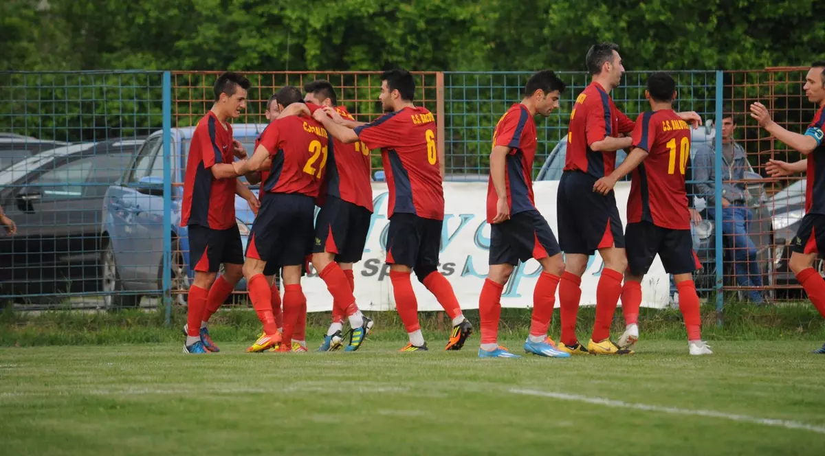 Liga a III-a: FC Dorohoi, FC Voluntari, CS Baloteşti şi Şoimii Pâncota au promovat în ”B”