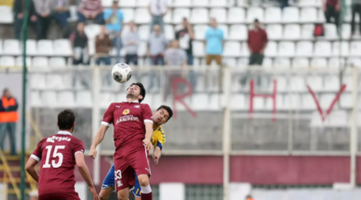 Veste bună pentru rapidişti! Ar putea ajunge în Liga I şi fără licenţă