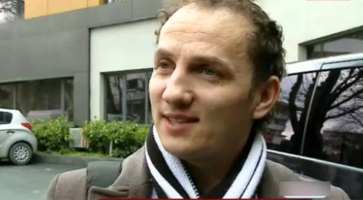 TRĂISTARIU, BÂNTUIT! Uite ce face "ca să nu SE INTERNEZE la SOCOLA"!