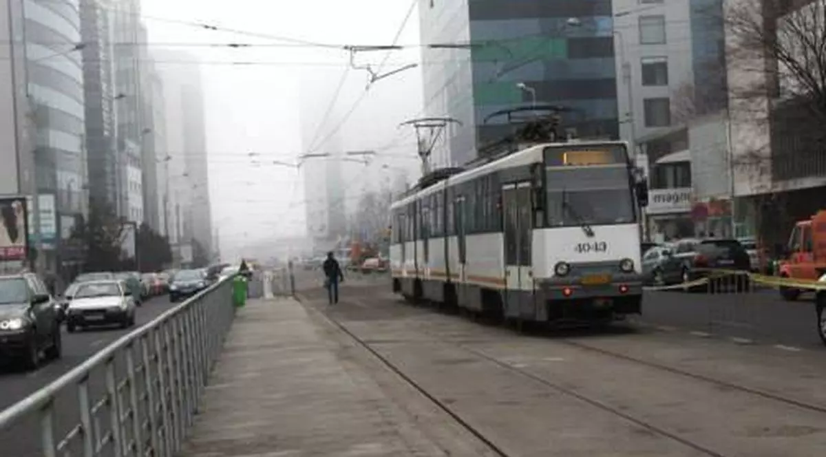 DECIZIA RATB: CONTROLORI PERMANENŢI în TRAMVAIE. Vezi despre ce linii este vorba!