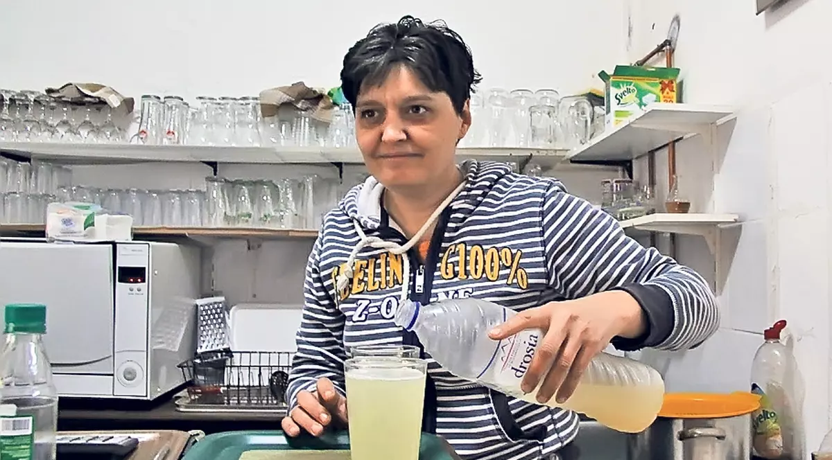 TURISM | Corina Salvanu a repus pe picioare afacerea unei familii de greci, pornită acum 74 de ani: «I-am înnebunit pe englezi cu socata»