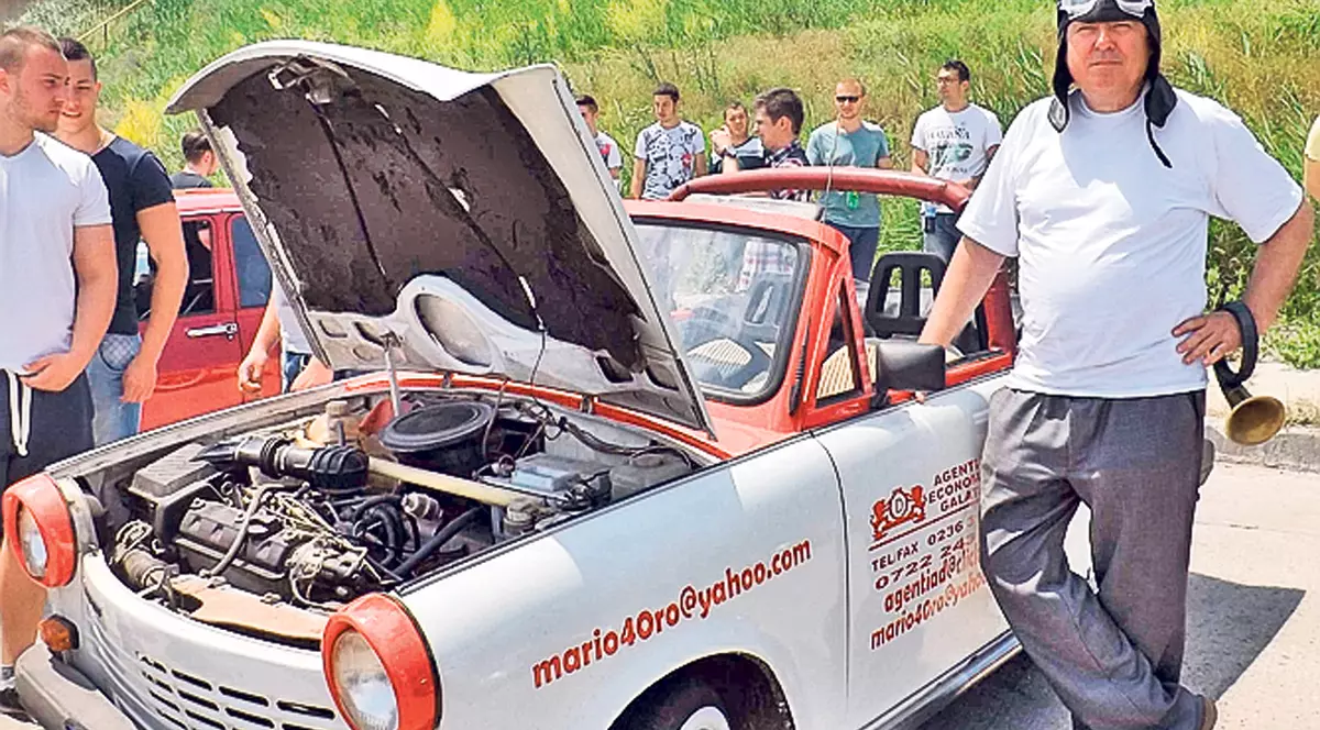 A băgat 3.000 € ca să îşi facă Trabantul decapotabil