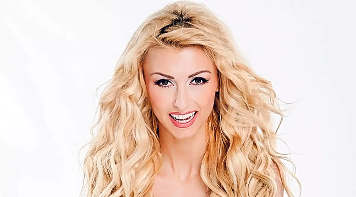 Andreea Bălan a fugit în SUA să-şi serbeze ziua lângă amorezul american