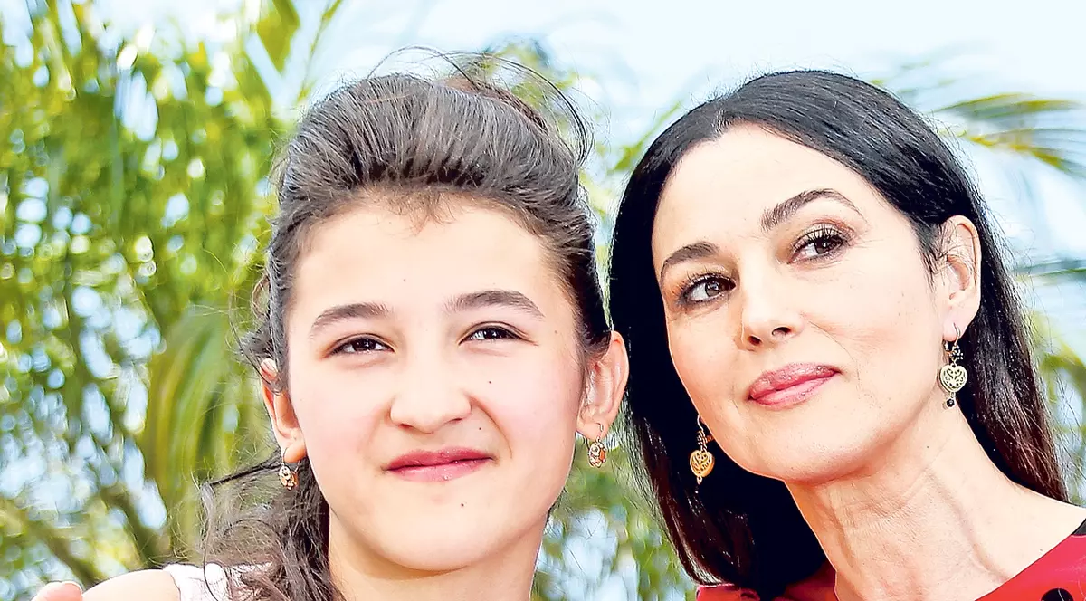 La 13 ani, o româncă a fost premiată la Festivalul de la Cannes: "Colegele îmi spun că le sunt antipatică!"