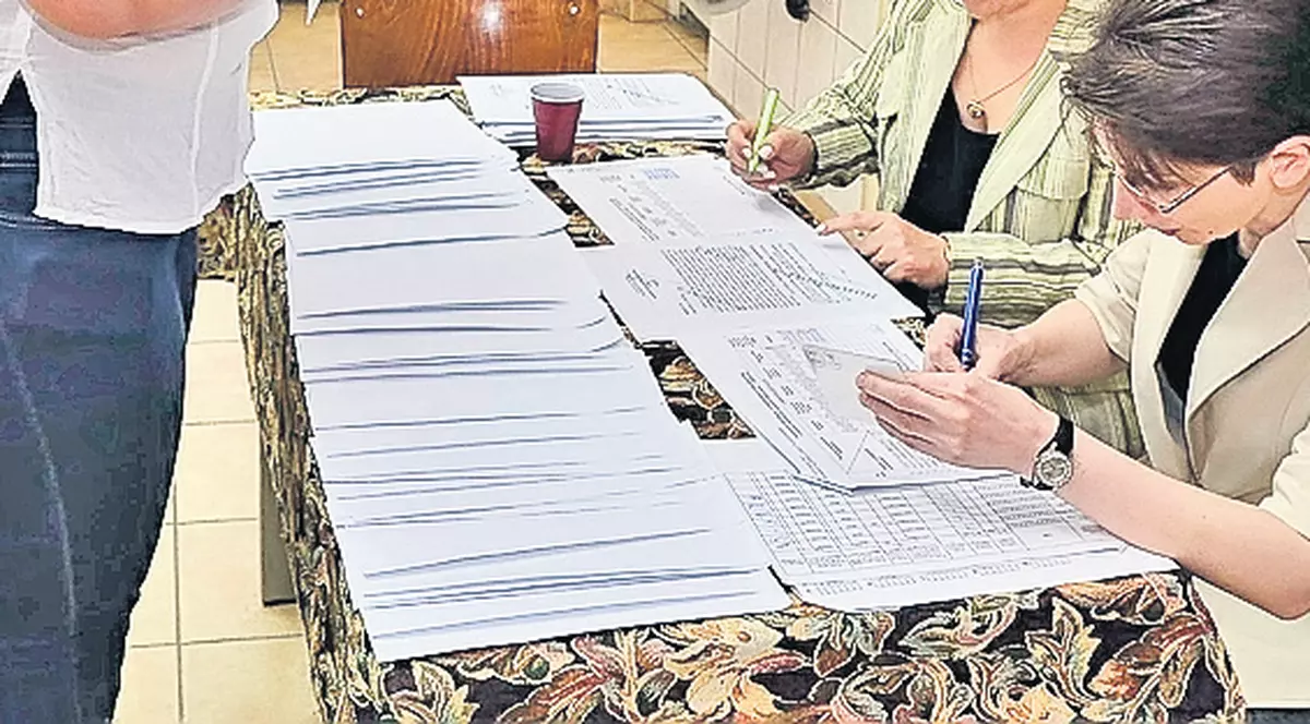 BACALAUREAT 2014. SUBIECTELE LA LIMBA ROMÂNĂ. La REAL a picat EMINESCU