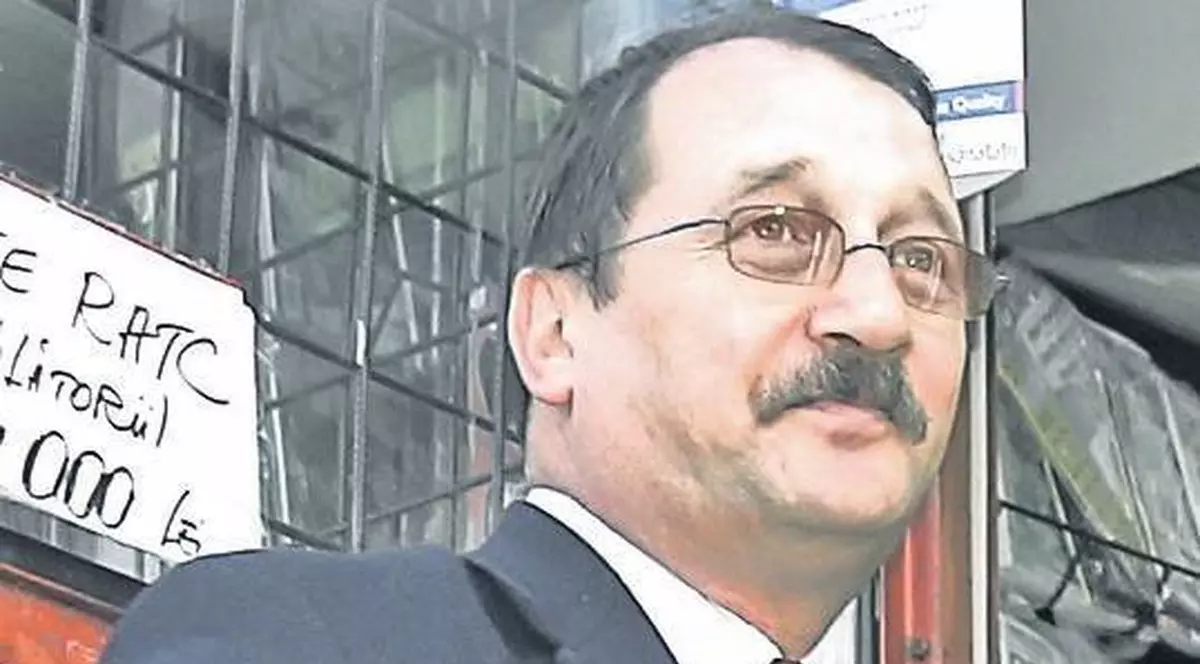 CINE este PROCURORUL care l-a REŢINUT pe Mircea Băsescu şi CE LEGĂTURĂ are cu PREŞEDINTELE
